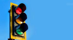 הח"כית עברה באור אדום, צילום: IZZ HAZEL, Shutterstock חדשות