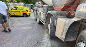 זירת התאונה באשדוד צילום: תיעוד מבצעי מד"א חדשות