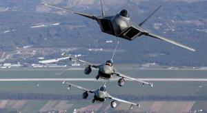 מטוסי קרב F22 אמריקאים צילום: Joris van Boven,Shutterstock חדשות