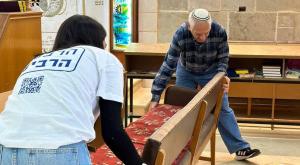 מנקים בית כנסת בקריית שמונה צילום: דוברות חדשות