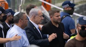 ראש הממשלה נתניהו בזירת הפיגוע בירשולים, צילום: Chaim Goldberg,FLASH 90 חדשות