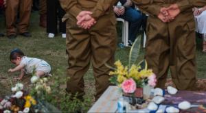 בנו של אריאל לובלינר בהלוויה צילום: Itay Cohen,Flash90 חדשות