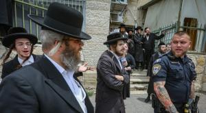 הפגנת חרדים בבית שמש צילום: Yaakov Lederman,Flash90 חדשות
