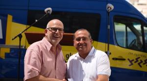 זה שיוצא וזה שנכנס. מפקדי גל"ץ צילום:  יעקב צים ברנז'ה