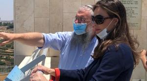 השרה ינקלביץ' עם ראש המועצה צילום: דוברות המועצה האזורית גוש עציון חדשות