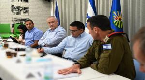 גנץ בשדרות צילום: אריאל חרמוני / משרד הביטחון ביטחון
