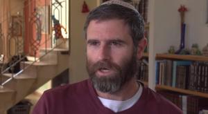 מחזק את ראש הממשלה. נתן מאיר צילום: צילום מסך מיוטיוב חדשות