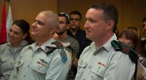 תא"ל מנליס ואלוף מוטי אלמוז צילום: דובר צה"ל חדשות