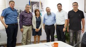 נציגי מעוף ושלמה נאמן צילום: דוברות חדשות