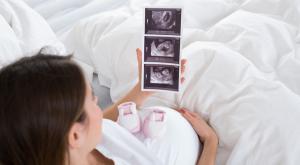 בדרך ללידה צילום: shutterstock כדאי לדעת
