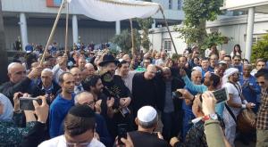 הרב לאו בטקס הכנסת ספר התורה צילום: דוברות הרב לאו חדשות