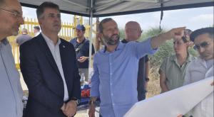 ישראל גנץ והשר אלי כהן צילום: דוברות בנימין התיישבות