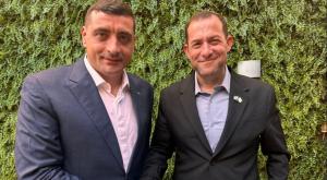 יוסי דגן והמועמד לנשיאות צילום: מועצה אזורית שומרון התיישבות