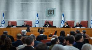 שופטי בג"ץ במהלך הדיון בנוגע לבדיקת המבקר צילום: Yonatan Sindel,Flash90 חדשות