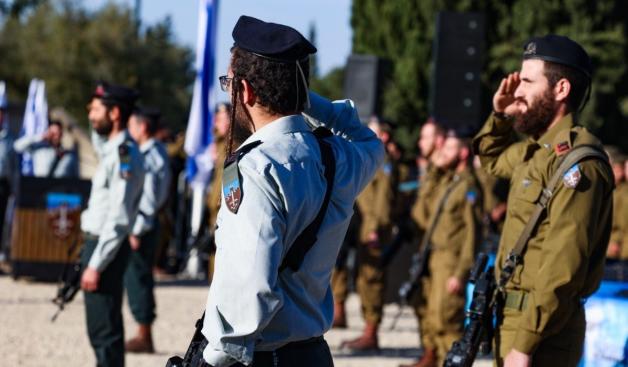 חיילים חרדים, למצולמים אין קשר לנאמר צילום: Jonathan Shaul,Flash90 חדשות
