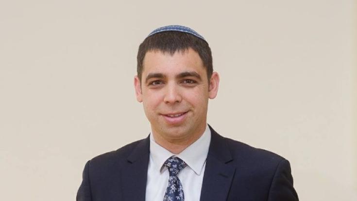 תואר אקדמי יכול להיות בקדושה