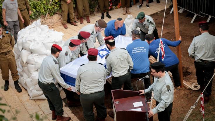 מצמרר: אמה של החיילת שנהרגה מצאה שיר שכתבה לפני מותה