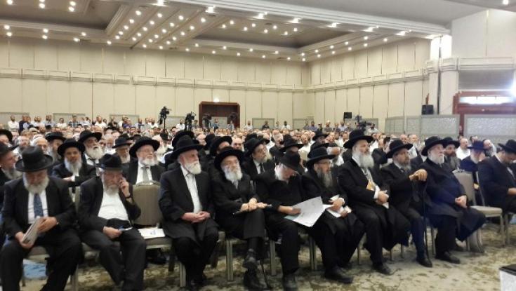 הרב צבי ישראל טאו: "יש ניסיון מכיוון חילוני לכופף את הרבנות הראשית"