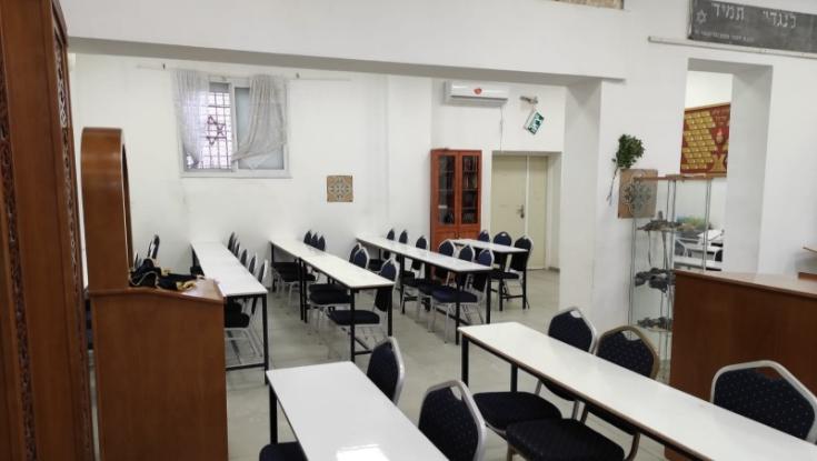 במבצע בזק שיפצו תושבי השומרון את בית הכנסת בלוד