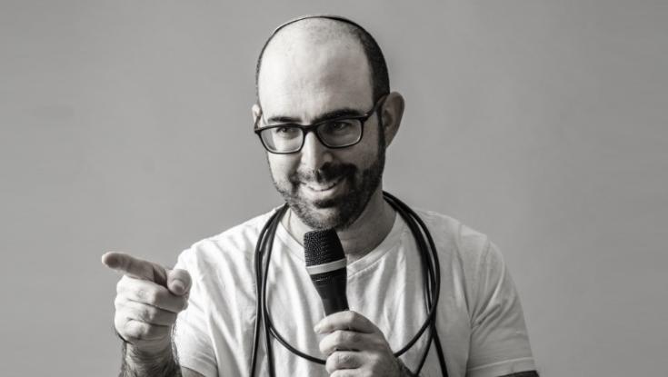אמיר מויאל חושף: זאת שורת הפאנץ' שעובדת תמיד, בכל קהל