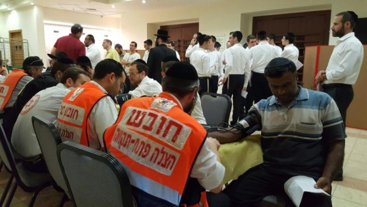 ארגוני ההצלה החרדים הפועלים תחת מד"א זועקים לציבור: בואו לתרום דם ולהיאבק יחד בנגיף!