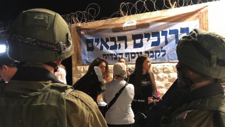 1200 מתפללים נכנסו הלילה לקבר יוסף