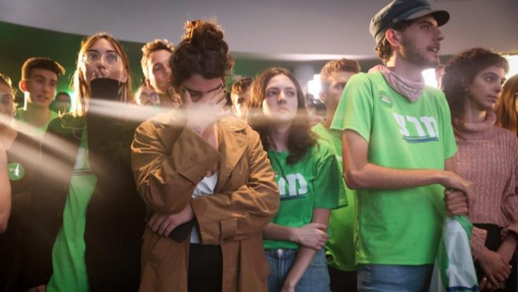סקר חדשות 12: גנץ מקבל פי שניים מנדטים מנתניהו, מרצ חוזרת לכנסת