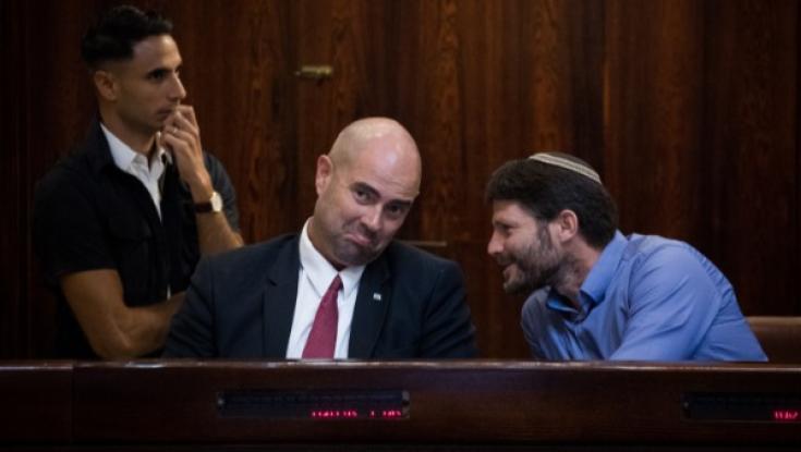 סמוטריץ' תומך באוחנה: "שר שאינו חותמת גומי זה שינוי מרענן"