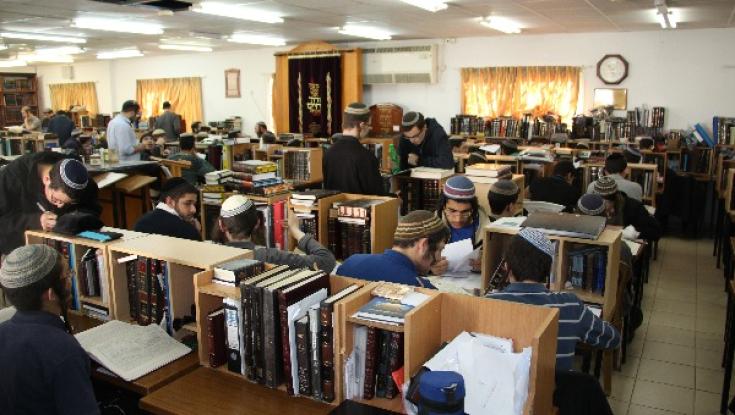 למי שייכים כתבי הרמב"ן?