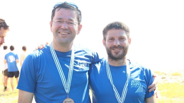 סמוטריץ' סוף סוף שחה מעורב