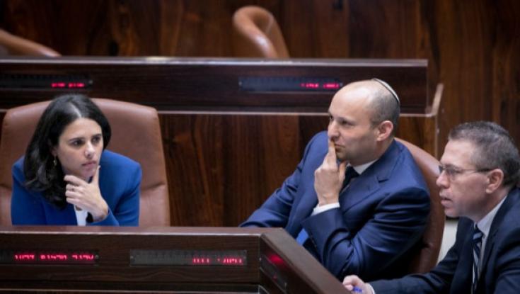 אלימות נגד נשים - טרור": צמיד מעקב יוצמד לחשודים
