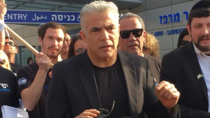 לפיד: "החרדים מנצלים את מצבו של נתניהו"
