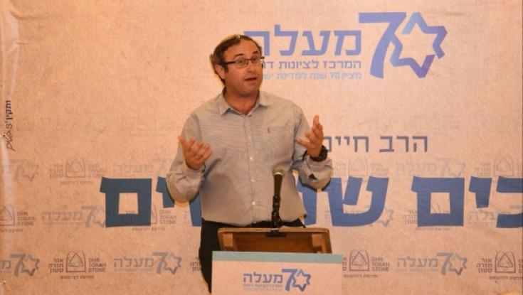 הרב טהרלב על הרב אליהו:  "מאד צורם שהוא קורא למלחמה ברמטכ"ל"