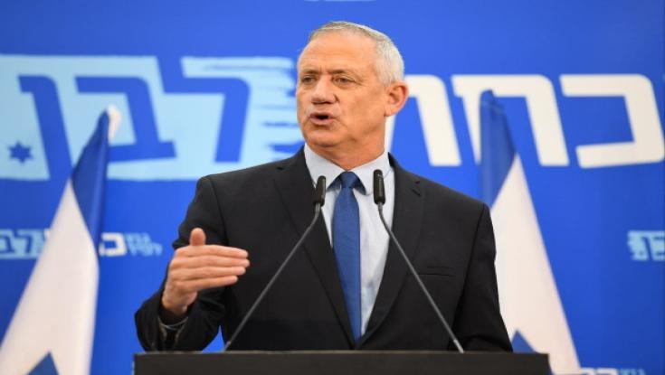 גנץ לשב"כ: חקרו האם המוסד הדליף את הידיעה על פריצת הפלאפון