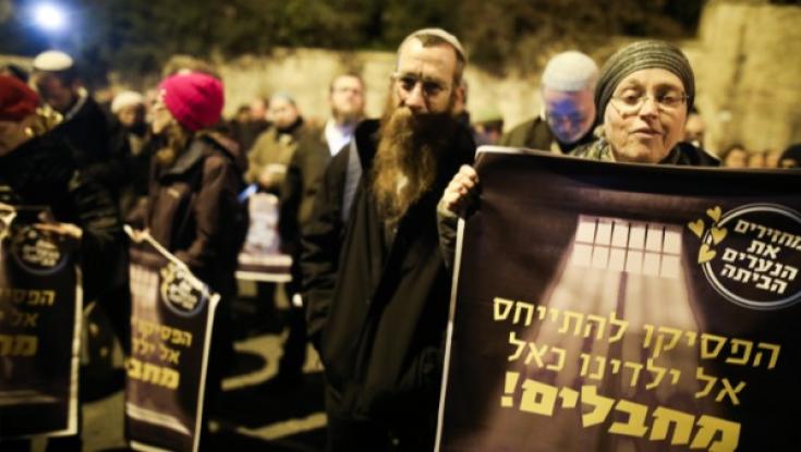 כוונה להגיש כתב אישום נגד אחד הנערים. פרקליטיו: "בעייתי"