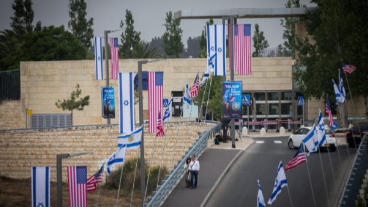 רק פחות מ-50% מערביי ישראל רואים סכנה בהעברת שגרירות ארה"ב
