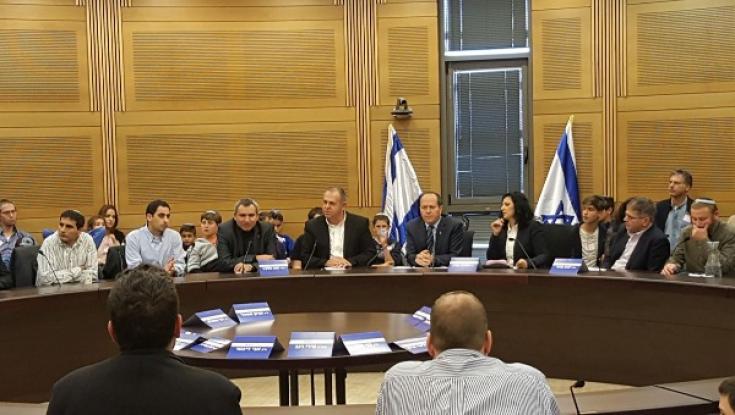 תושבת נתיב האבות בת ה-10: "לא מבינה למה צריך להרוס"