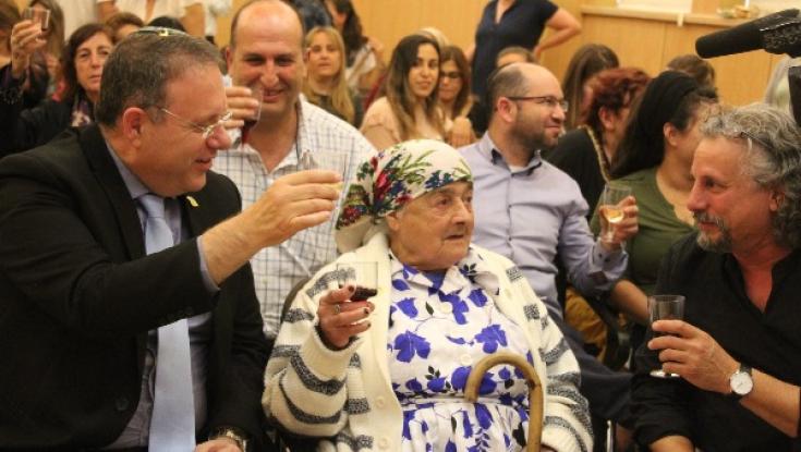 קבלת פנים מיוחדת לשומרת הגחלת היהודית בפקיעין
