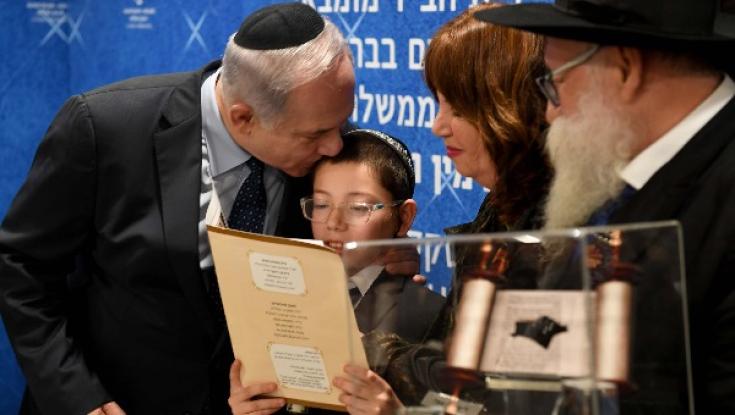 "ברוך שעשה לי נס": מוישי חזר לבית חב"ד במומביי