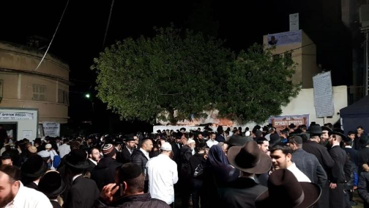 אלפי מתפללים ביקרו בקבר יהושע בן נון