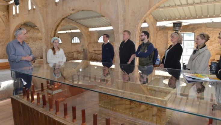 "חוויה מרגשת": יועצי טראמפ ביקרו בשילה הקדומה