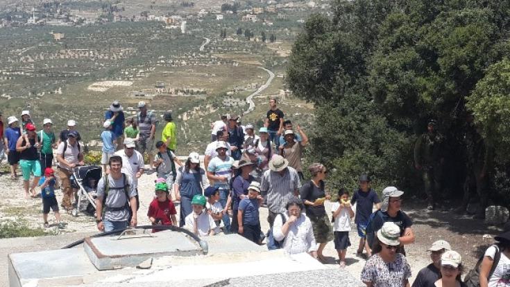 סיפוק בשומרון: שיא במספר המטיילים בחוה"מ 