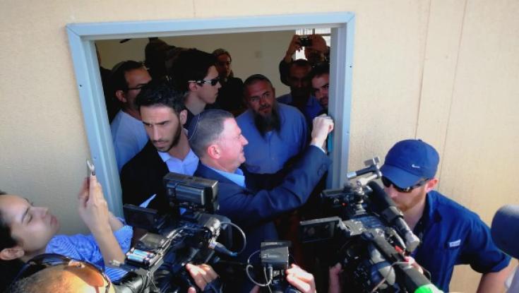 "מי שמנסה להזיז אותנו יקבל בתמורה יישוב חזק ומוסדר"
