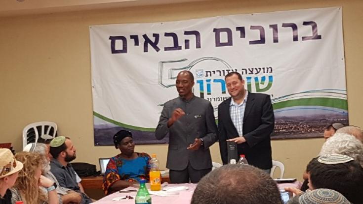 מנהיג אפריקני בביקור בשומרון: "אין בישראל אפרטהייד"