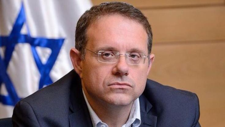 פנייה לנשיא צרפת: "החרף את הצעדים נגד אנטישמיות"
