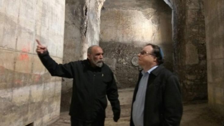 "מזמין את אונסק"ו לבקר ברובע היהודי ולחזור בהם" 