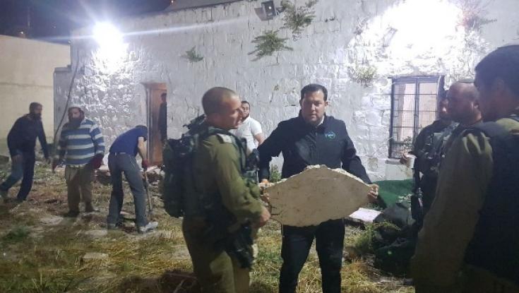 מבצע בזק: שיפוץ לילי חשאי בקבר יוסף