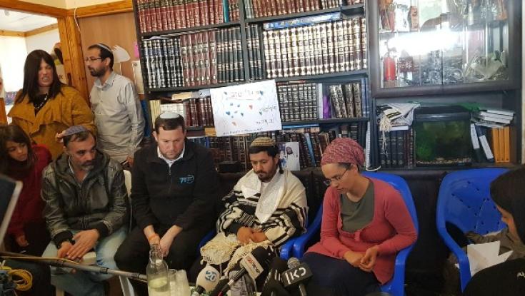 משפחת שבח: "קוראים גם לחברי הכנסת משמאל לבוא לנחם"