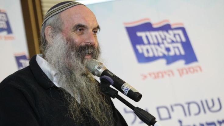 הרב שפירא: "מישהו מנסה להלך עליי אימים, לסתום את פי"