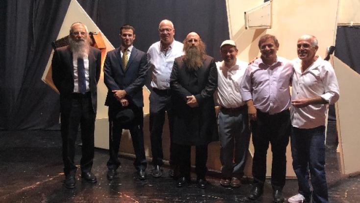 התמודדות אנושית רבת השראה - פרימיירה להצגה "שברי לוחות" 